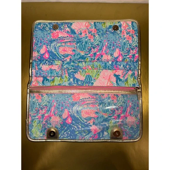 Lilly Pulitzer Fished My Wish Bi-Fold Travel Organizer‎ Floral Wallet Clutch - Picture 4 of 7